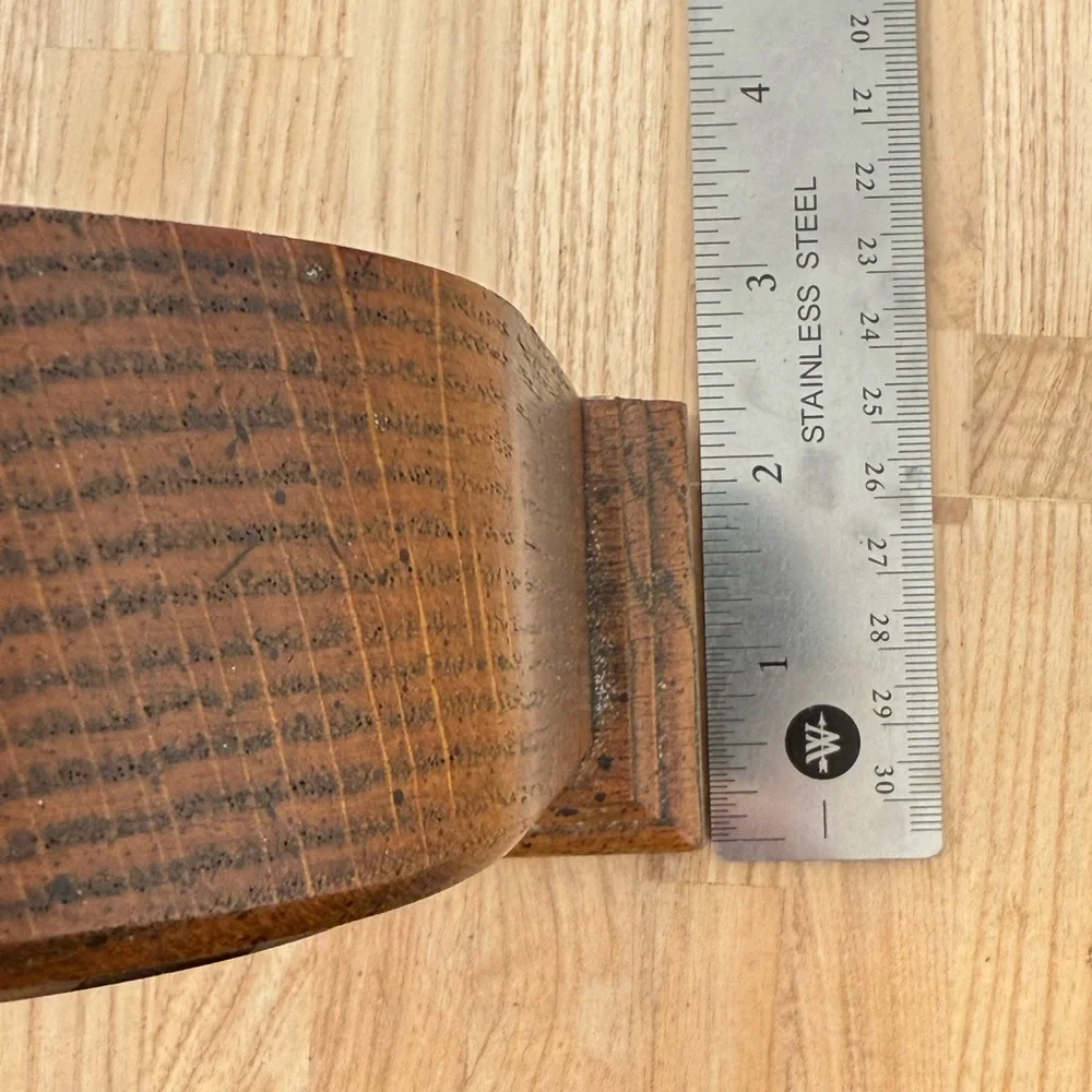 Howard Miller Rare Vintage Oak Wood Mantle Quartz Clock